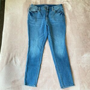 Blue Skinny Jeans 💙👖